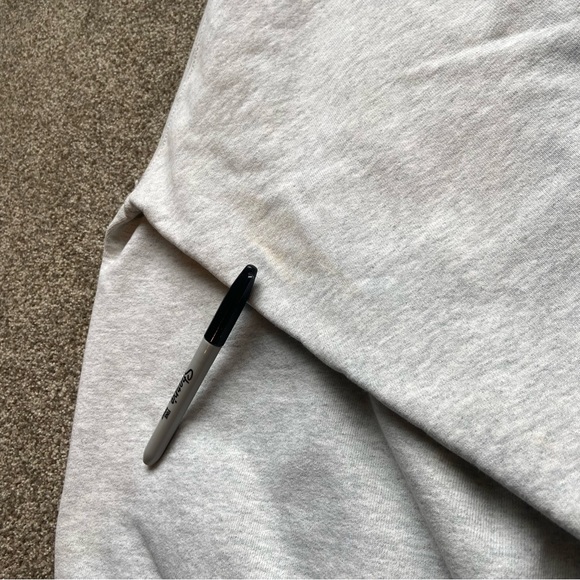 VINTAGE 1991 WARNER BROS BUTBANK BLITZERS FOOTBALL CREWNECK SWEATSHIRT GRAY RARE - Picture 8 of 16